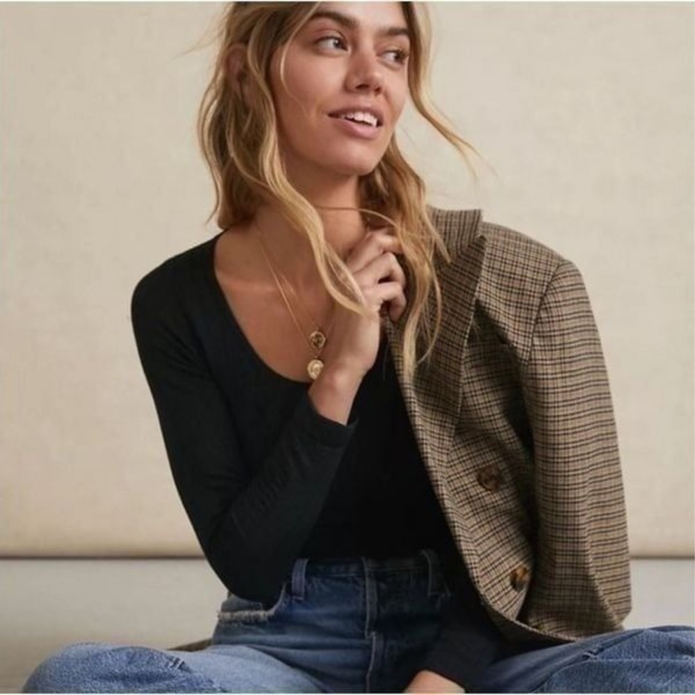 Anthropologie Seamless Black Cropped Layering Top Size S